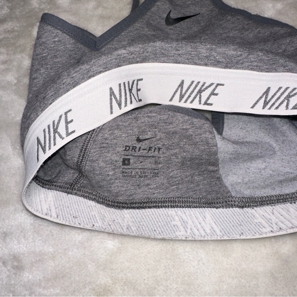 Nike Indy Grey & White Soft Sports Bra Size Small - Picture 4 of 5